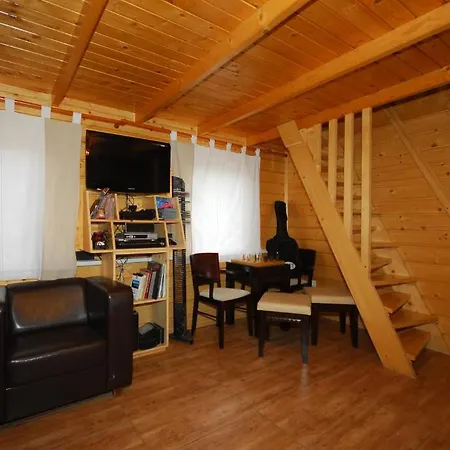 Vip Apartman Bešeňová